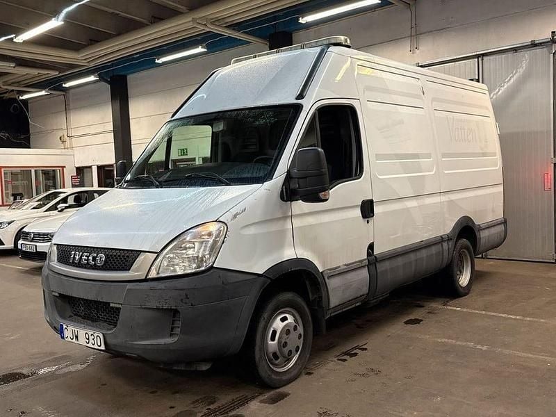 Begagnad Iveco Daily 136 HK (100 kW) 2011 Vit Van