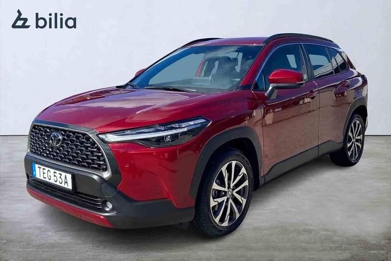 Röd Begagnad 2025 Toyota Corolla Cross SUV | 389 900 kr - Bild 1/1