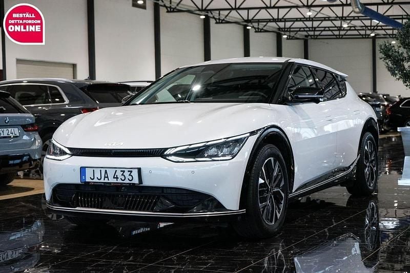 Vit Begagnad 2023 Kia EV6 SUV | 369 900 kr - Bild 1/4