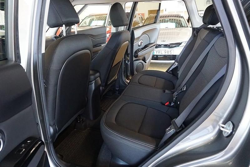 Begagnad Kia Soul 132 HK (97 kW) 2016 Grå SUV