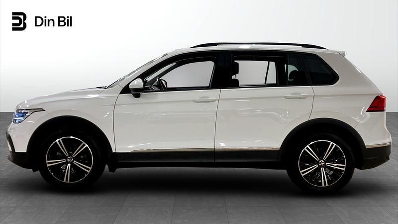 Begagnad VW Tiguan 150 HK (110 kW) 2022 Pure white SUV
