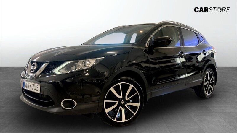 Svart (black) Begagnad 2015 Nissan Qashqai Tekna SUV | 159 900 kr (Marknadspris) - Bild 1/4
