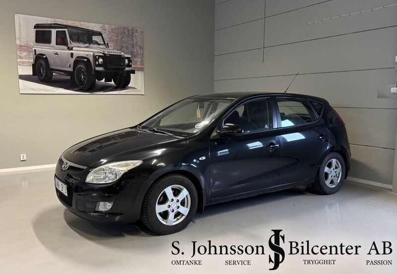 Svart Begagnad 2007 Hyundai i30 Turbo Halvkombi | 49 800 kr - Bild 1/3