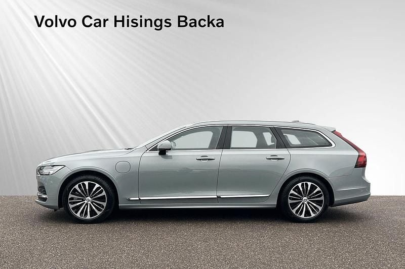 Begagnad Volvo V90 Core 355 HK (261 kW) 2024 Grå Kombi
