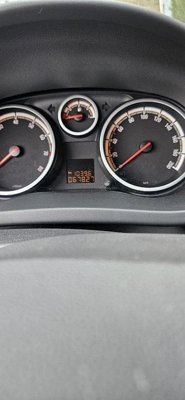 Svart Begagnad 2014 Opel Corsa Enjoy Halvkombi | 65 000 kr (Bra pris) - Bild 1/4