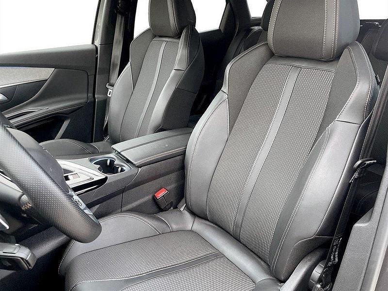 Begagnad Peugeot 3008 GTi 131 HK (96 kW) 2024 Grå SUV