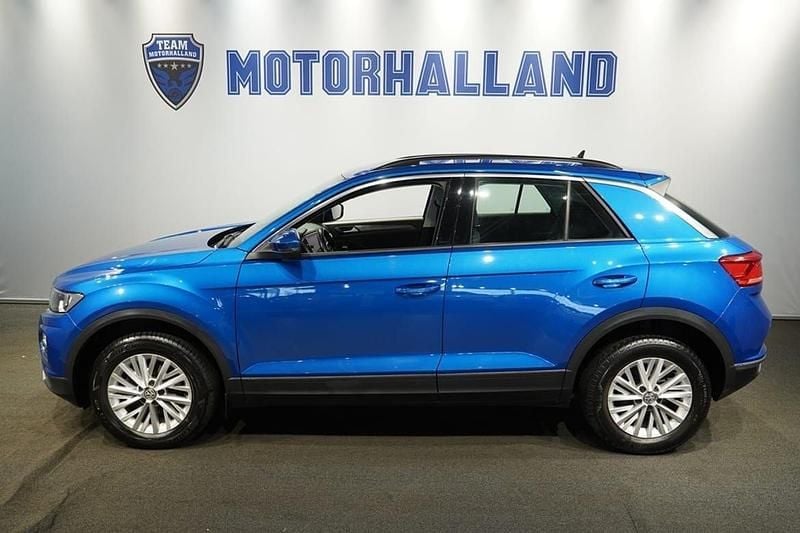 Blå Begagnad 2020 VW T-Roc Style SUV | 239 900 kr (Superpris) - Bild 1/4