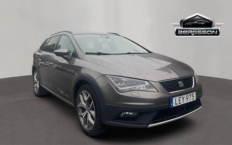 Grå Begagnad 2015 Seat Leon X-Perience 4Drive Kombi | 124 900 kr (Lite dyr) - Bild 1/4
