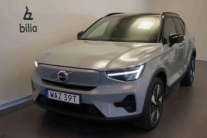 Grå Begagnad 2024 Volvo XC40 Single Motor Extended Range SUV | 409 500 kr - Bild 1/1