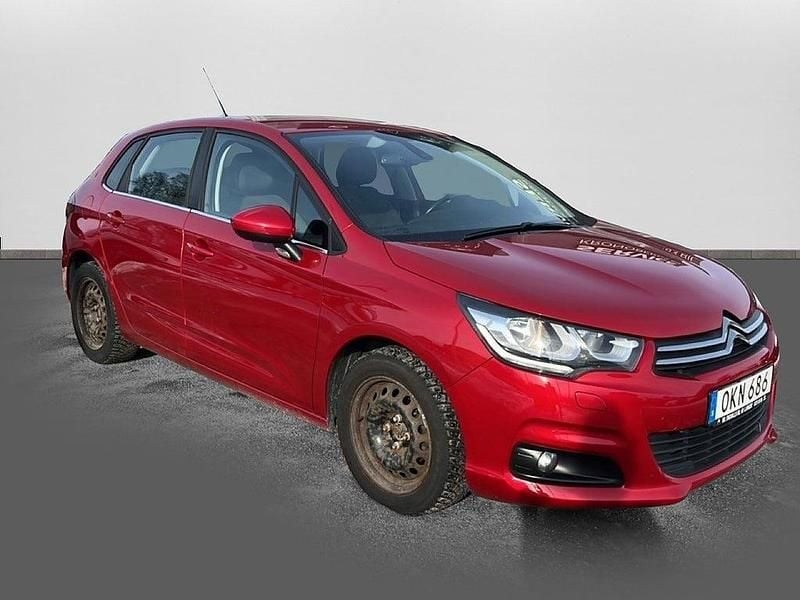 Begagnad Citroën C4 PureTech 110 HK (80 kW) 2016 Röd metallic Halvkombi