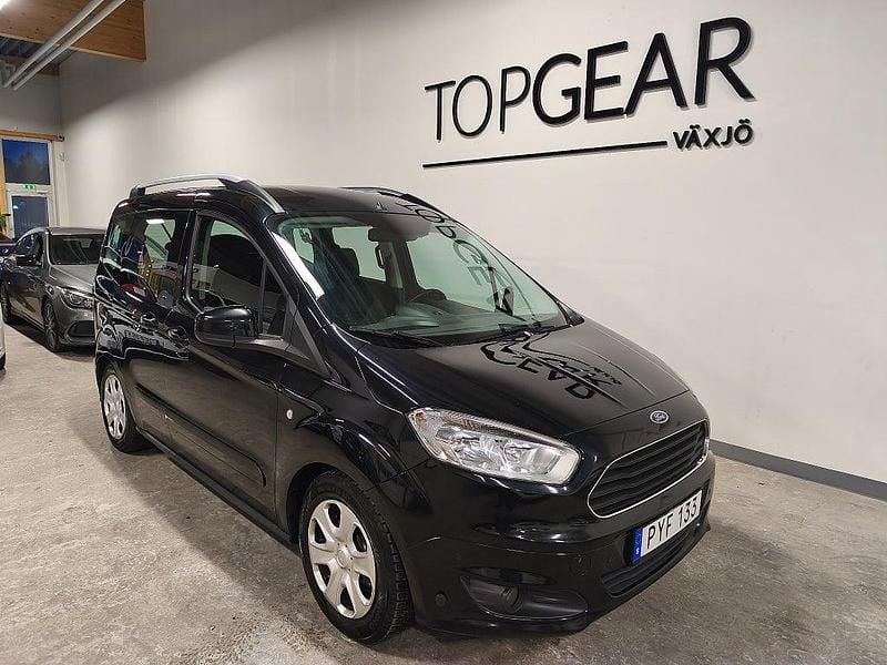 Begagnad Ford Tourneo Courier 95 HK (69 kW) 2015 Svart Minibuss