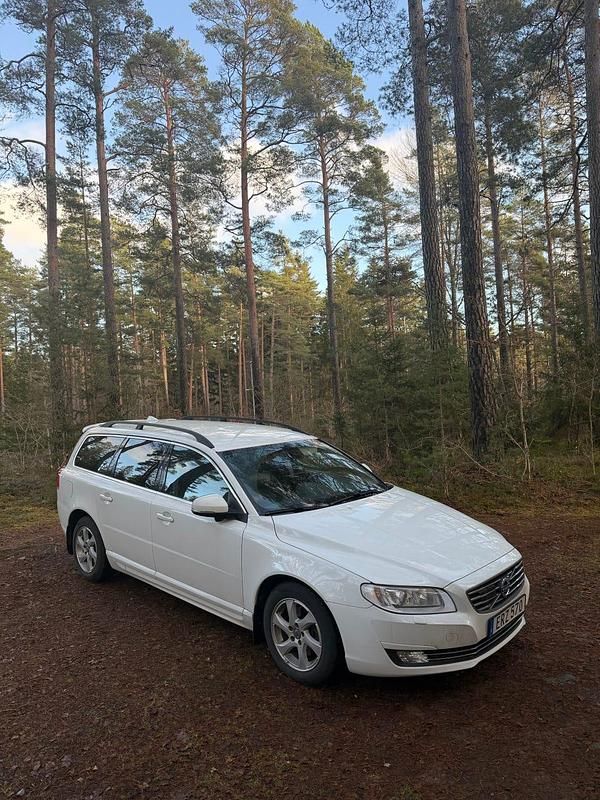 Begagnad 2015 Volvo V70 Kombi | 127 000 kr - Bild 1/3
