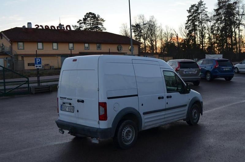 Begagnad Ford Transit Connect 90 HK (66 kW) 2010 Vit Minibuss