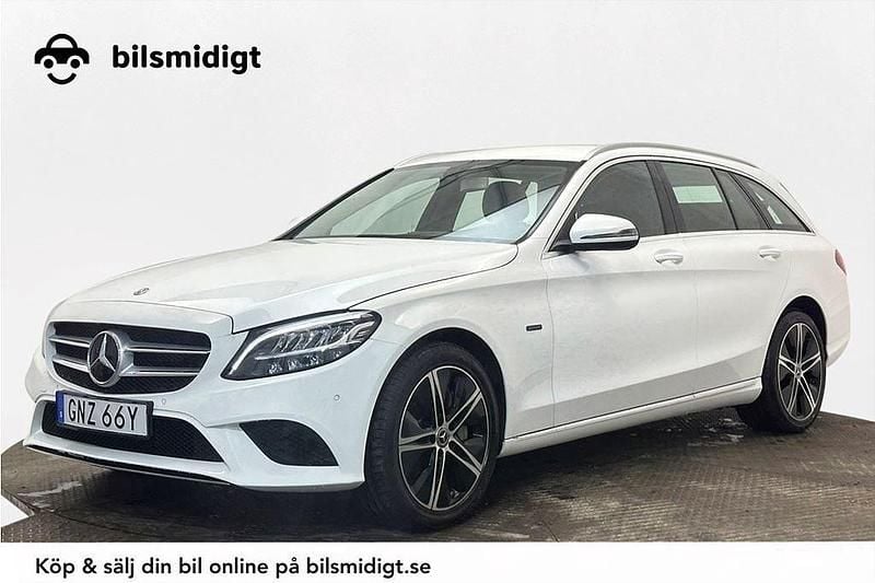 Vit Begagnad 2019 Mercedes C300e Avantgarde Kombi | 244 800 kr (Dyr) - Bild 1/3
