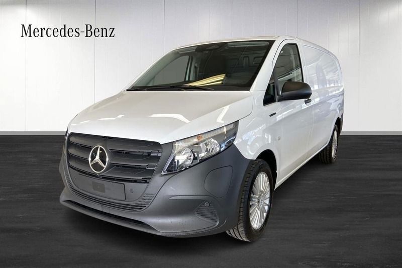 Vit Ny 2025 Mercedes e-Vito Minibuss | 686 875 kr (Dyr) - Bild 1/4