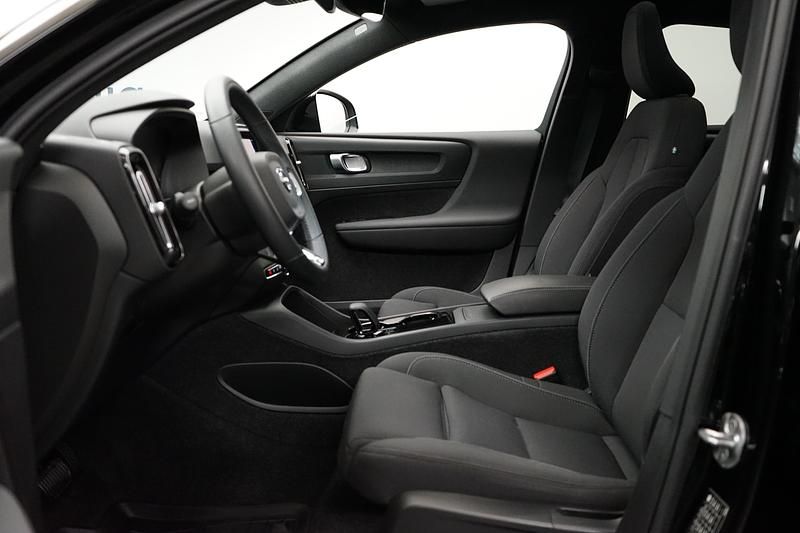 Begagnad Volvo C40 Plus 172 kW (234 HK) 2022 Svart SUV