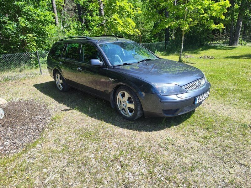 Grå Begagnad 2007 Ford Mondeo Kombi | 18 000 kr (Marknadspris) - Bild 1/4