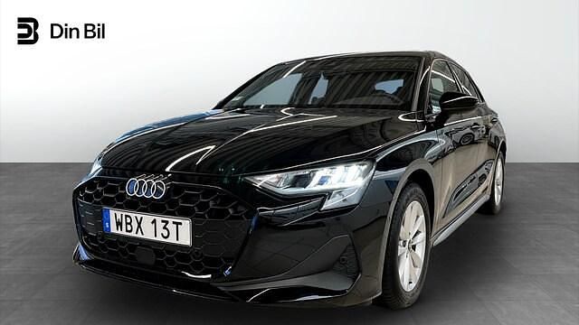Brilliantsvart Ny 2025 Audi A3 Proline | 309 000 kr (Marknadspris) - Bild 1/2