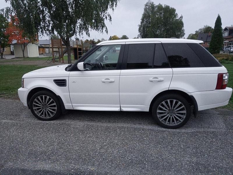 Vit Begagnad 2009 Land Rover Range Rover Sport HSE SUV | 87 000 kr (Marknadspris) - Bild 1/3