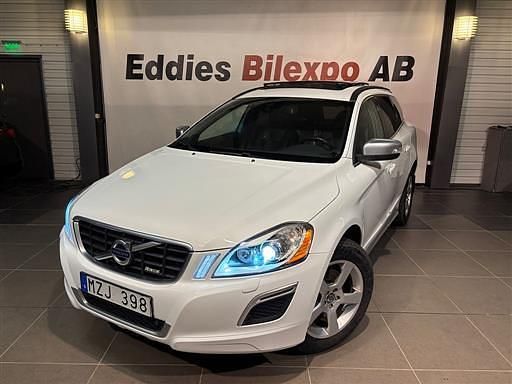 Begagnad Volvo XC60 R-Design 163 HK (119 kW) 2013 Vit SUV