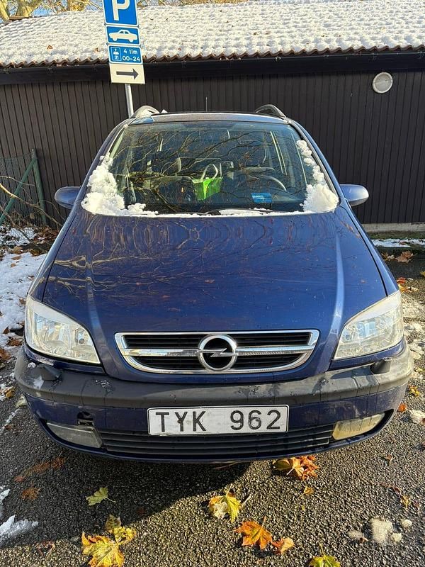 Begagnad 2003 Opel Zafira Minibuss | 14 000 kr - Bild 1/4