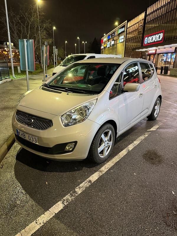 Begagnad 2011 Kia Venga Halvkombi | 59 000 kr (Bra pris) - Bild 1/4