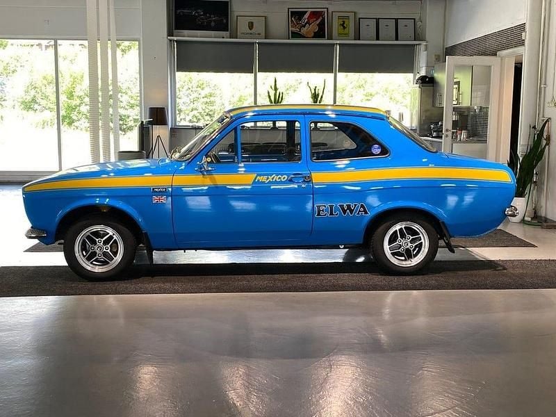 Begagnad Ford Escort 86 HK (63 kW) 1972 Monza blå Sportkupé
