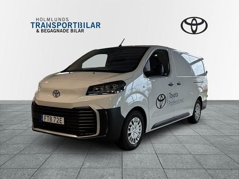 Begagnad Toyota Proace Comfort 101 kW (138 HK) 2024 Vit Minibuss