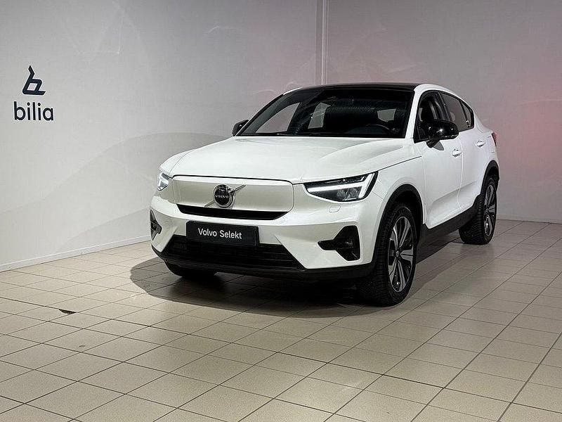 Vit Begagnad 2023 Volvo EC40 Plus SUV | 358 500 kr (Bra pris) - Bild 1/4