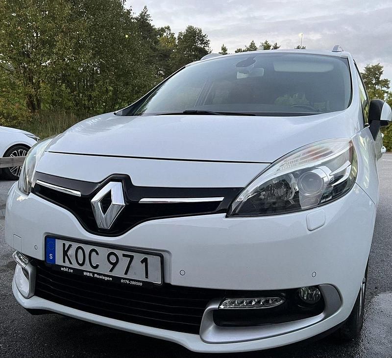Vit Begagnad 2014 Renault Grand Scénic III Minibuss | 85 000 kr (Marknadspris) - Bild 1/4