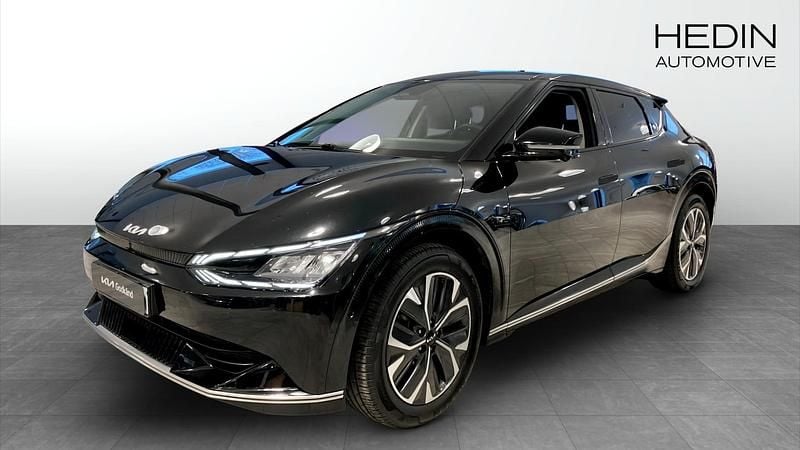 Svart Begagnad 2022 Kia EV6 Plus SUV | 399 900 kr - Bild 1/4
