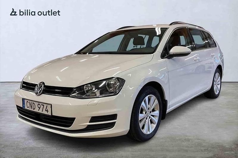 Vit Begagnad 2015 VW Golf VII Kombi | 79 900 kr (Bra pris) - Bild 1/1