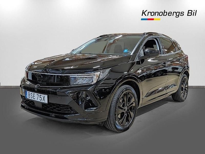 Blå Begagnad 2023 Opel Grandland X SUV | 279 500 kr (Lite dyr) - Bild 1/4