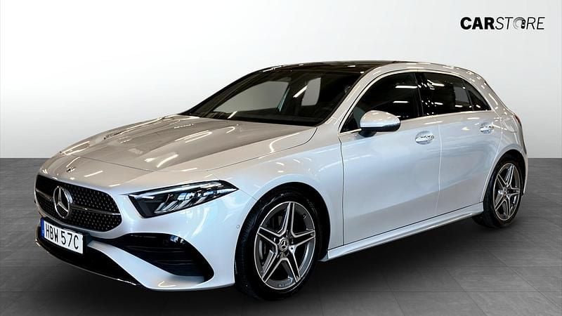 Silver Begagnad 2023 Mercedes A200 | 329 900 kr (Dyr) - Bild 1/4