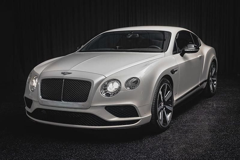 Begagnad Bentley Continental GT 528 HK (388 kW) 2016 Vit