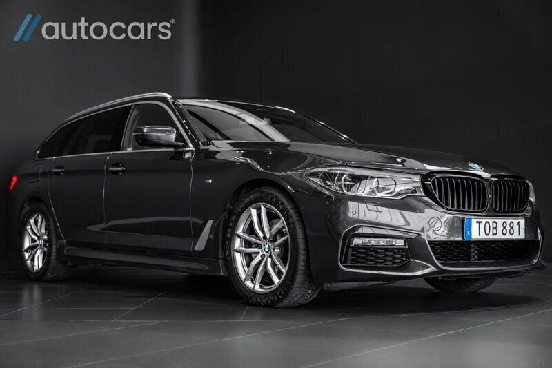 Grå Begagnad 2018 BMW 520 M Sport Kombi | 328 000 kr - Bild 1/4