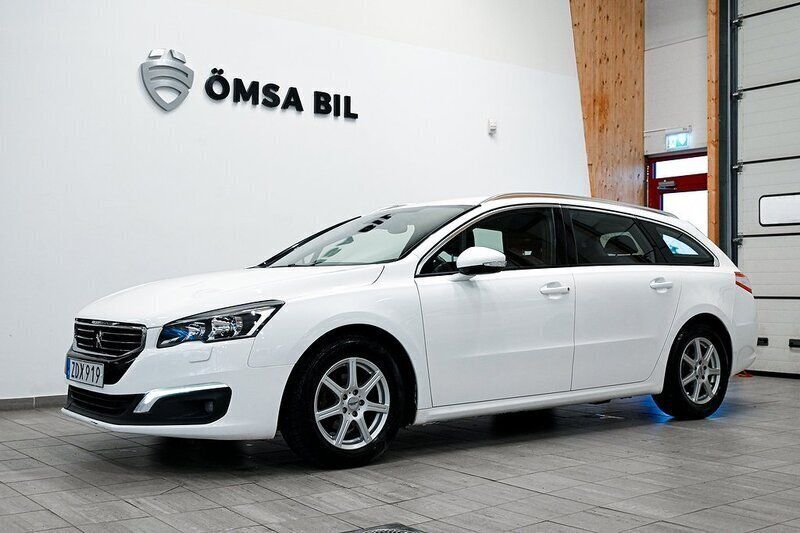 Vit Begagnad 2018 Peugeot 508 Kombi | 104 800 kr (Marknadspris) - Bild 1/4