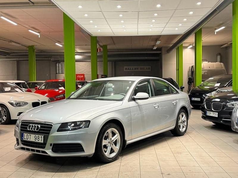 Silver Begagnad 2011 Audi A4 Sedan | 109 900 kr (Marknadspris) - Bild 1/4