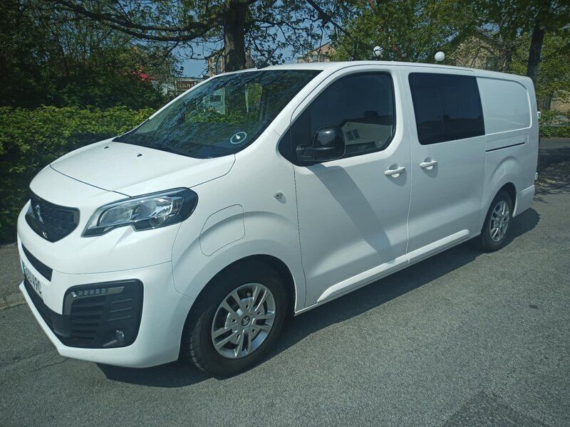 Vit Begagnad 2022 Peugeot e-Expert Van | 240 000 kr (Superpris) - Bild 1/4