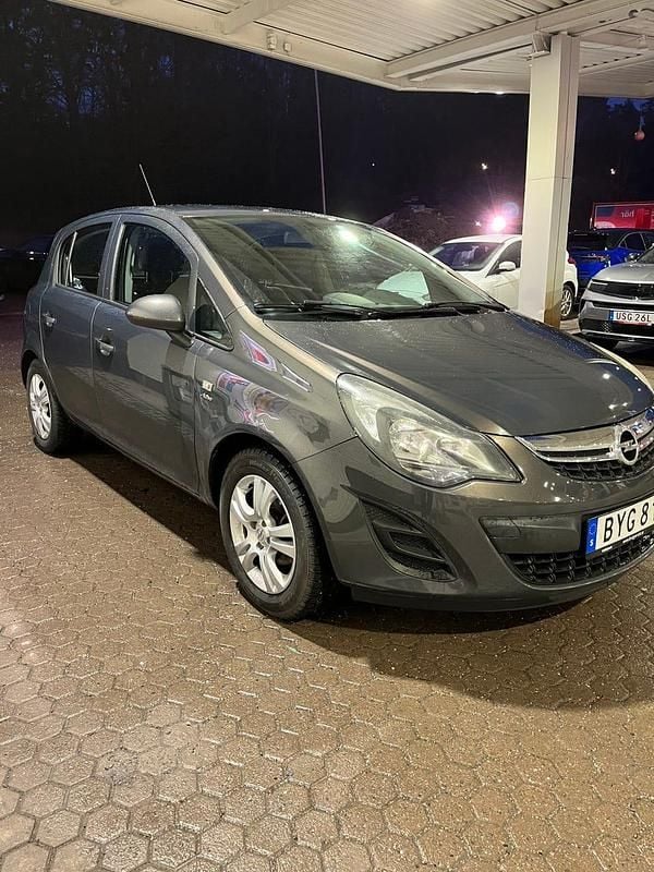 Begagnad Opel Corsa 100 HK (73 kW) 2014 Halvkombi