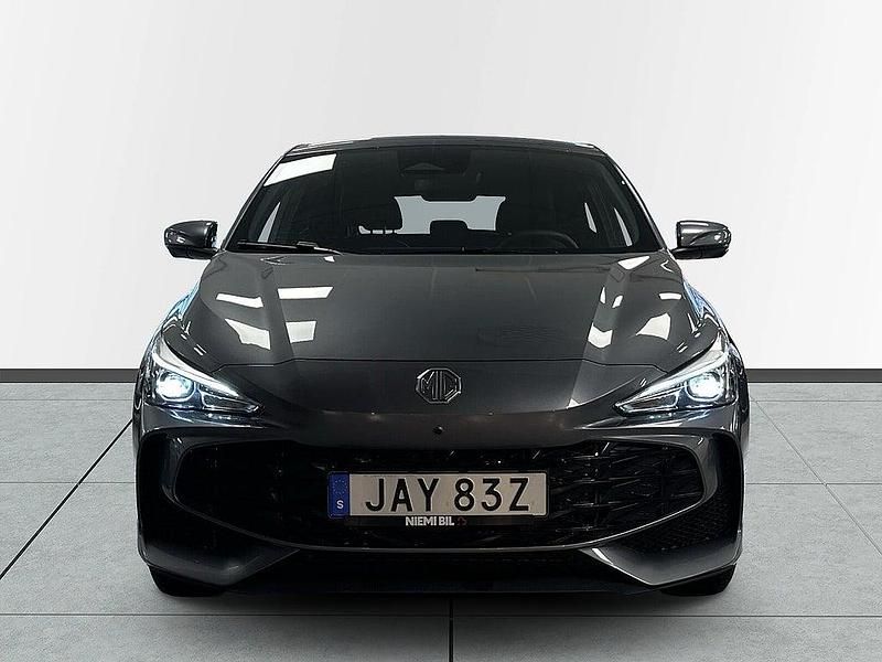 Begagnad MG MG3 Luxury 194 HK (142 kW) 2024 Grå Halvkombi
