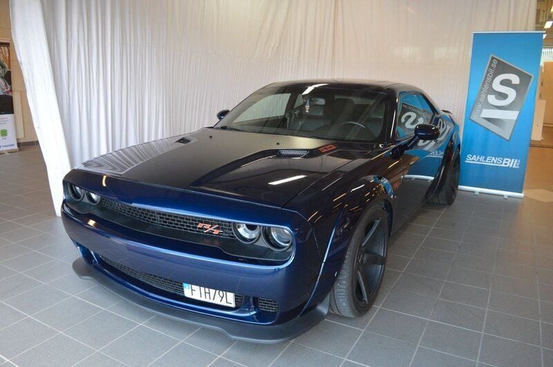 Mörkblå Begagnad 2012 Dodge Challenger Sportkupé | 279 000 kr - Bild 1/4