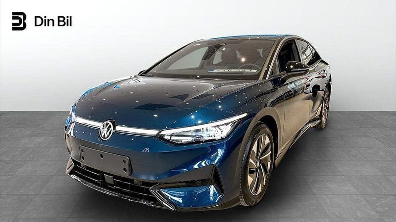 Aquamarine blue metallic black Ny 2024 VW ID.7 Pro Sedan | 569 900 kr (Superpris) - Bild 1/4