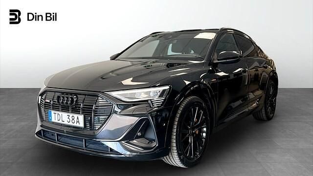 Svart Begagnad 2022 Audi e-tron Sportback Black Edition SUV | 499 000 kr (Marknadspris) - Bild 1/4