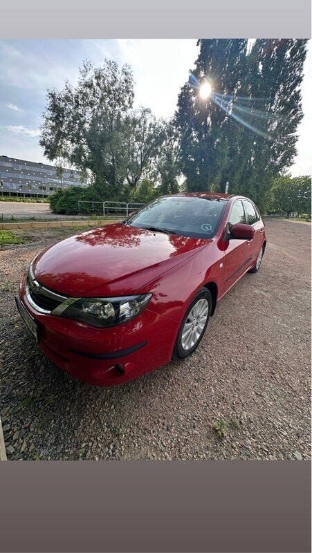 Röd Begagnad 2009 Subaru Impreza Halvkombi | 45 000 kr (Bra pris) - Bild 1/4