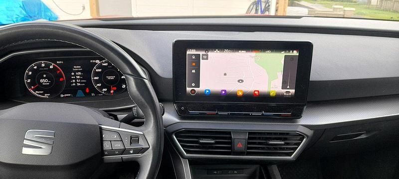Röd Begagnad 2020 Seat Leon Style Halvkombi | 149 000 kr (Superpris) - Bild 1/4