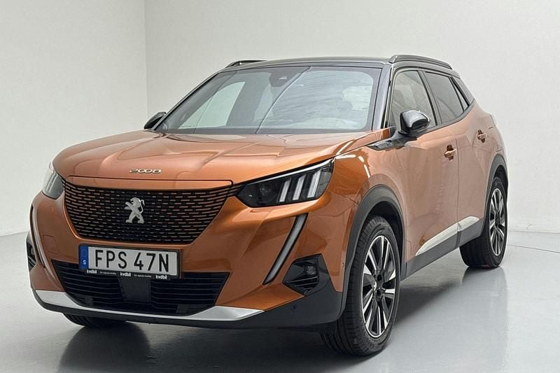Orange Begagnad 2022 Peugeot e-2008 GT SUV | 189 000 kr (Bra pris) - Bild 1/4