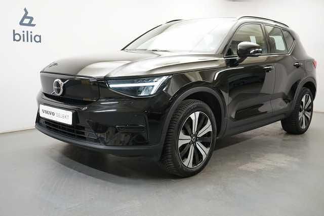 Begagnad Volvo XC40 Core 172 kW (234 HK) 2023 Svart SUV