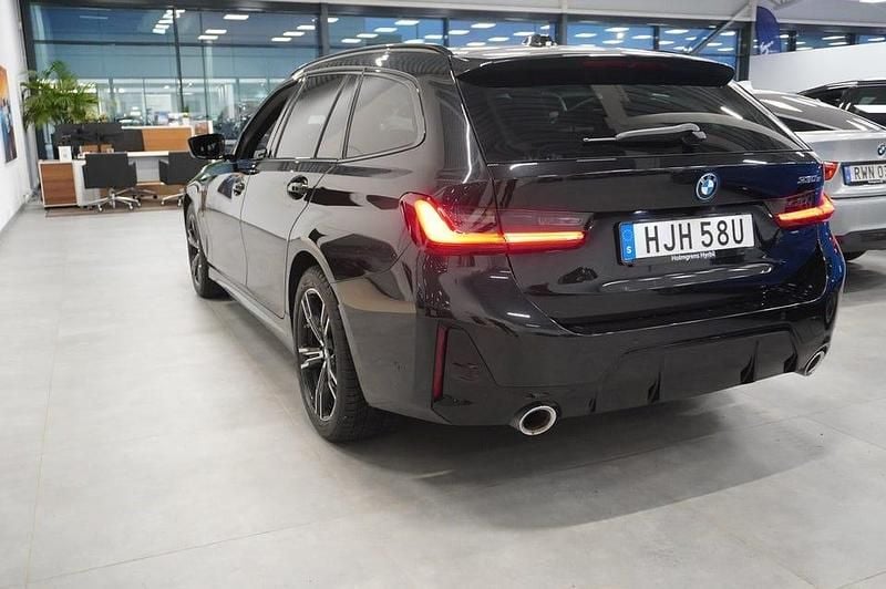 Begagnad BMW 330 M Sport 292 HK (214 kW) 2025 Safirsvart metallic Kombi