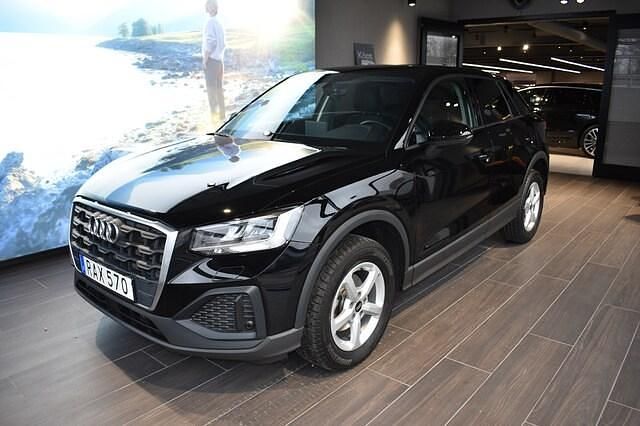 Svart Begagnad 2022 Audi Q2 Proline SUV | 239 000 kr (Lite dyr) - Bild 1/4